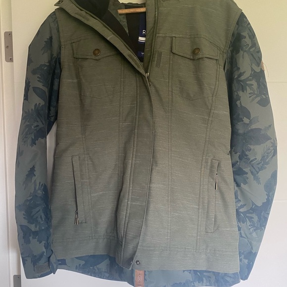 Medium Roxy Snowboarding Jacket - Picture 7 of 8